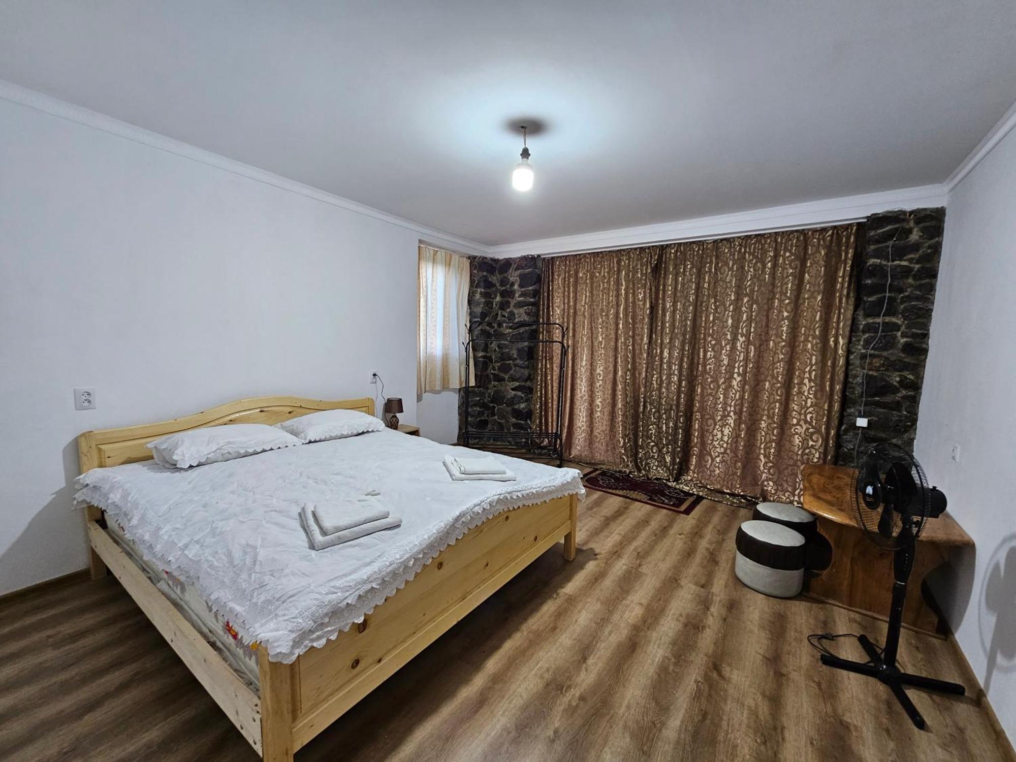 T'mogvi Guest House Aleksandre מראה חיצוני תמונה
