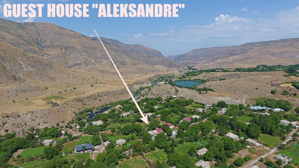 T'mogvi Guest House Aleksandre מראה חיצוני תמונה